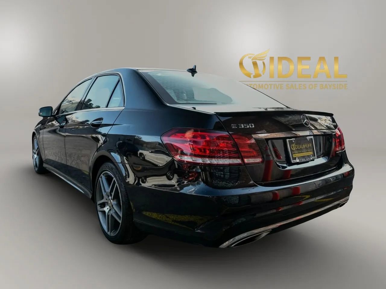 Used 2016 Mercedes-Benz E 350 4MATIC Sedan image 5