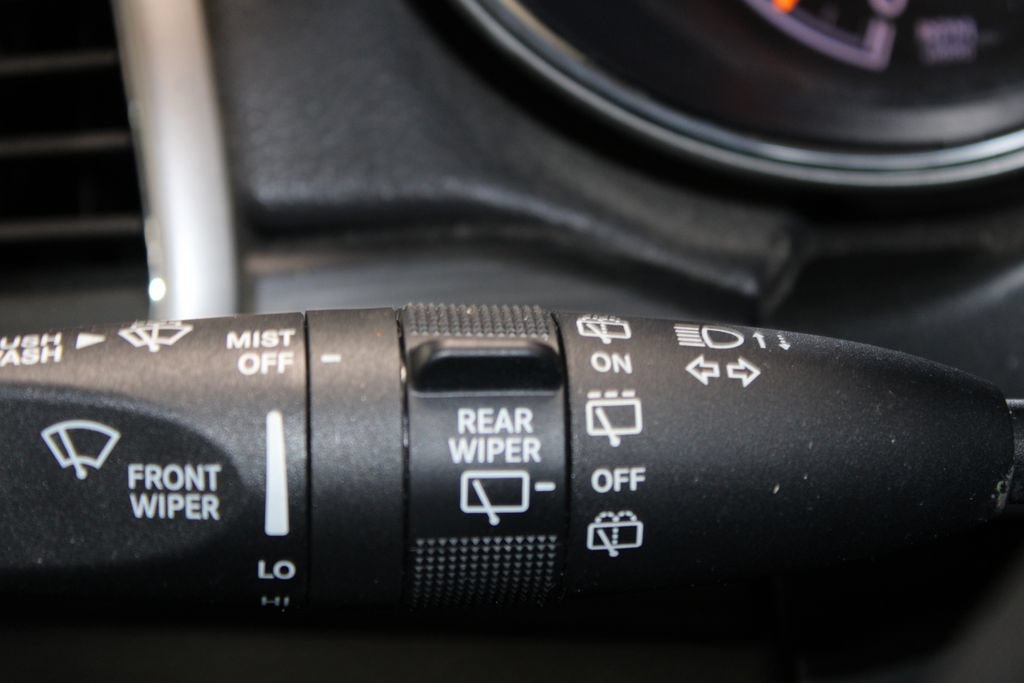 Used 2022 Jeep Grand Cherokee Laredo X RWD image 33