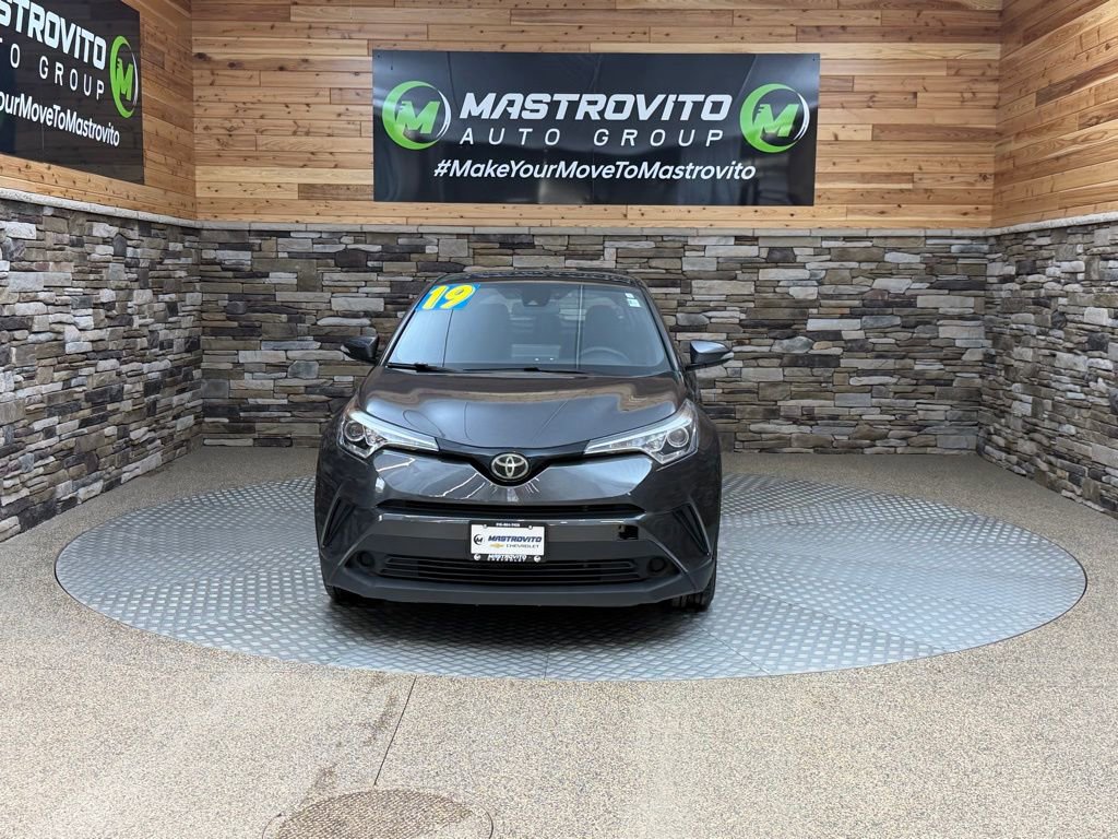 Used 2019 Toyota C-HR LE FWD image 3