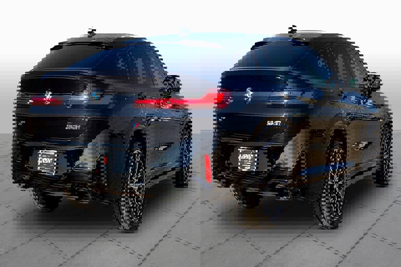 Used 2023 BMW X4 M40i w/ Parking Assistance Package AWD/4WD image 13