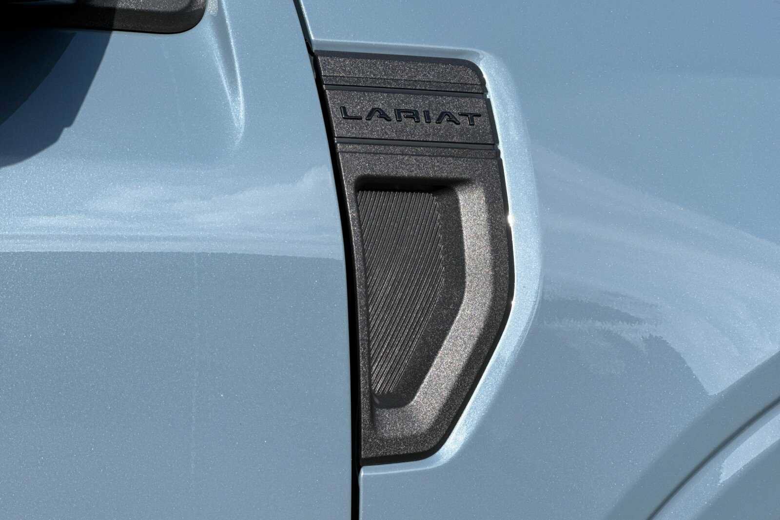 New 2026 Ford Maverick Lariat w/ Black Appearance Package AWD/4WD image 23
