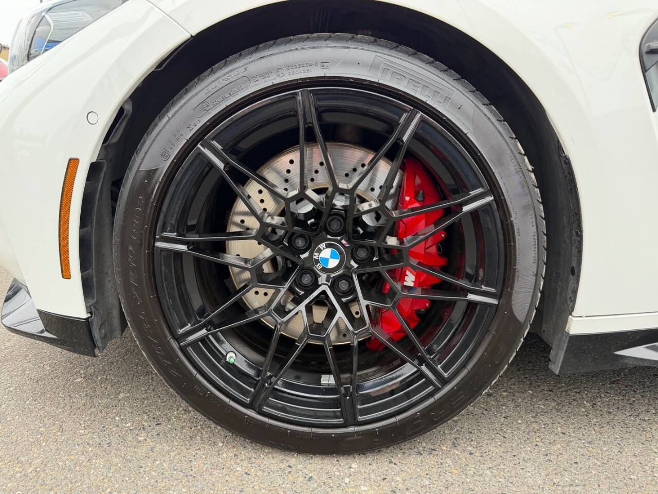Used 2021 BMW M4 Competition w/ Executive Package RWD image 3