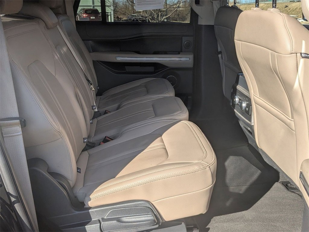 Used 2024 Ford Expedition Max Limited image 31