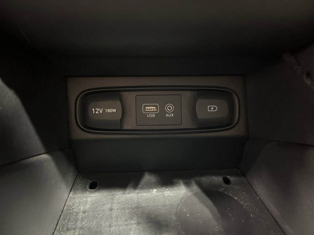 Used 2019 Hyundai Santa Fe SE AWD/4WD image 28