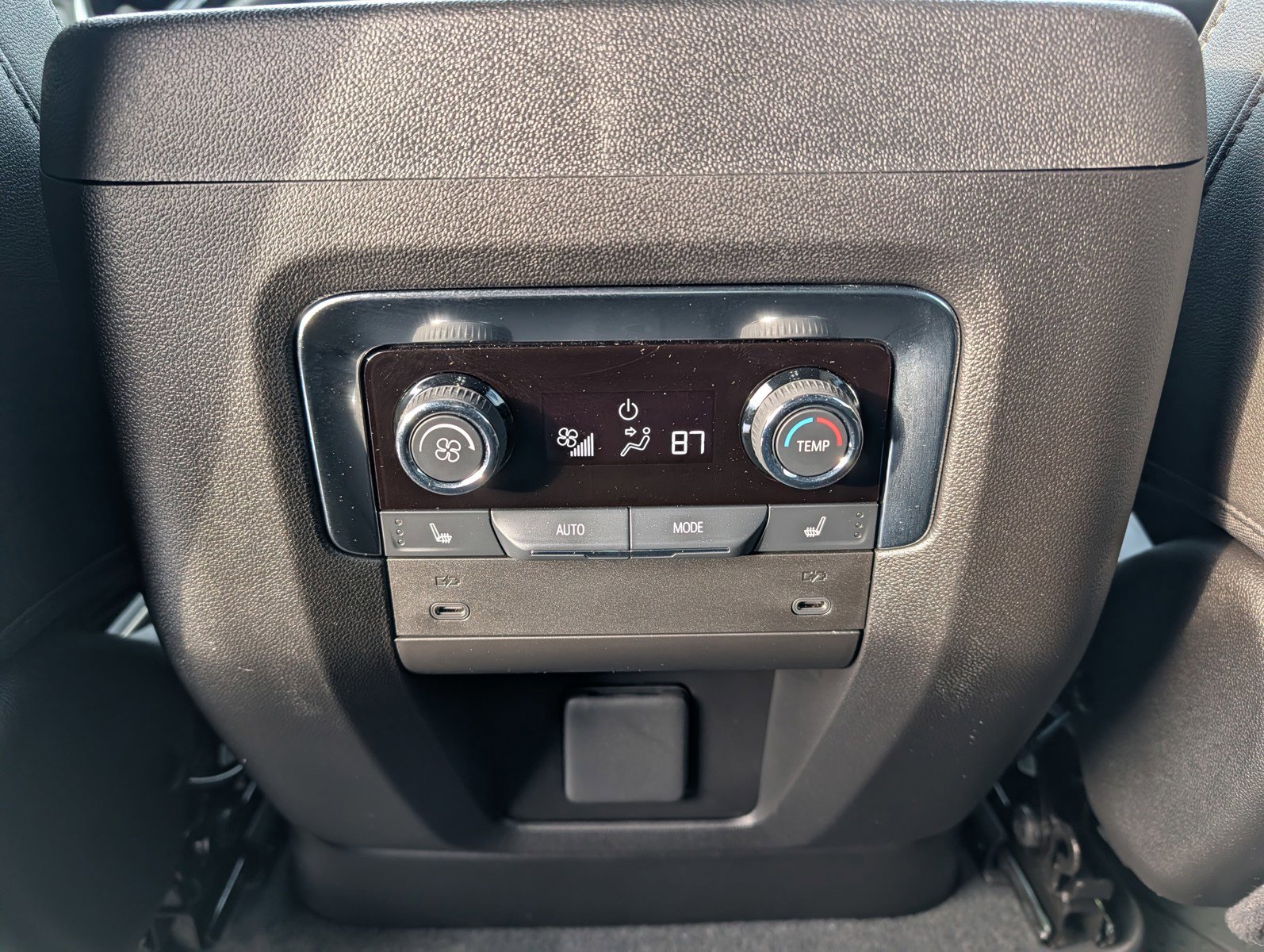 Used 2025 Chevrolet Tahoe Premier image 15