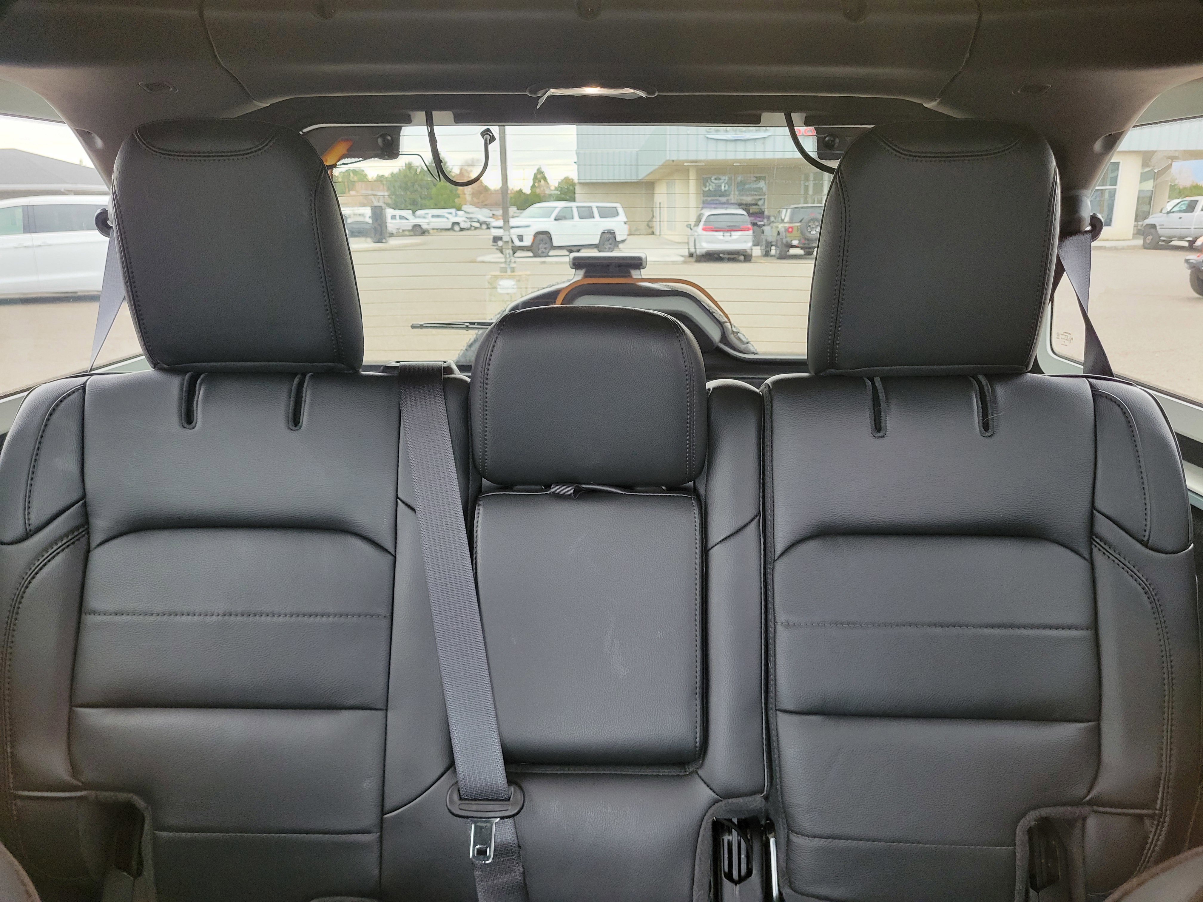 Used 2023 Jeep Wrangler Unlimited Sahara image 19