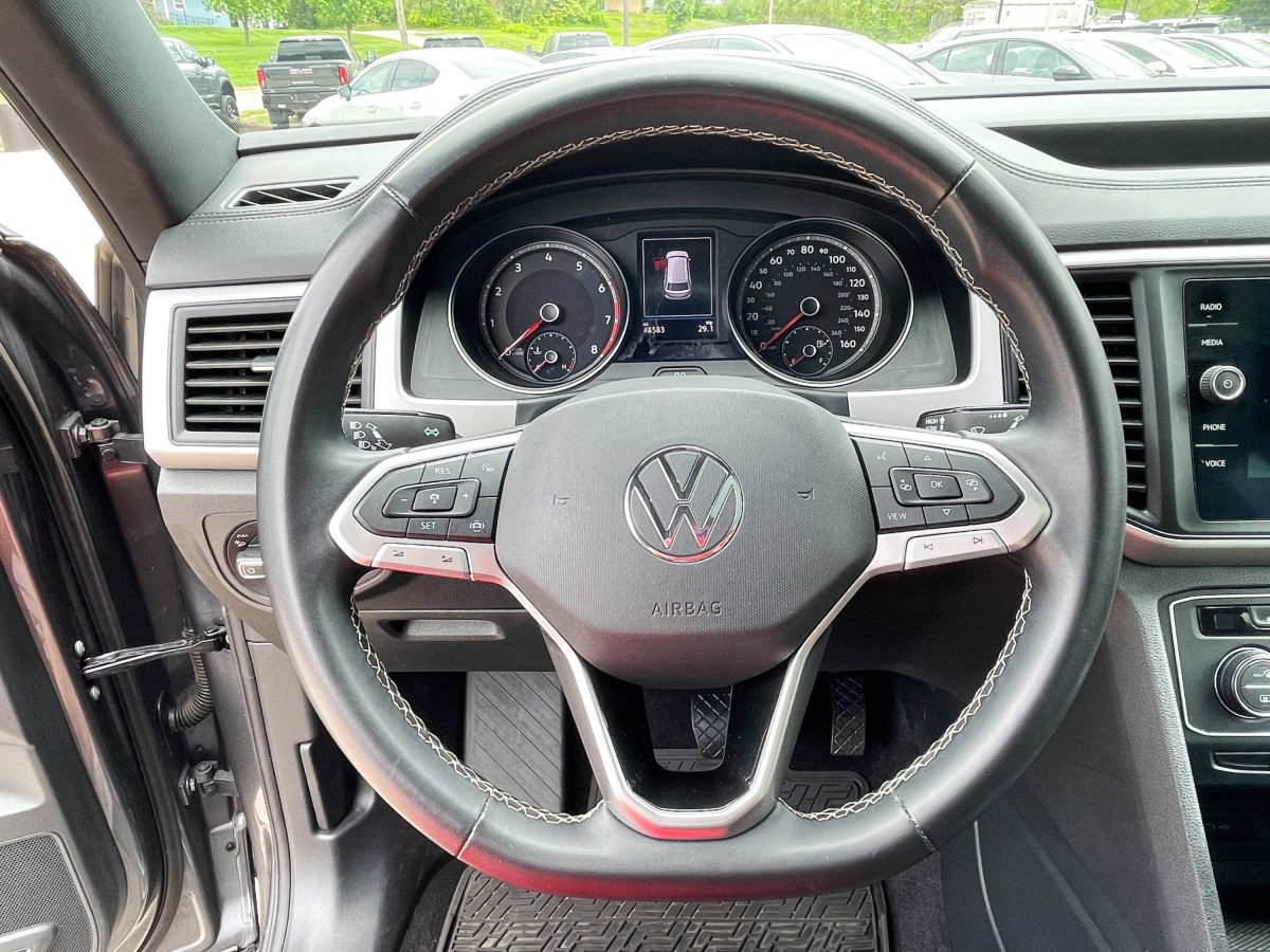 Used 2021 Volkswagen Atlas Cross Sport SE w/ Panoramic Sunroof Package FWD image 11