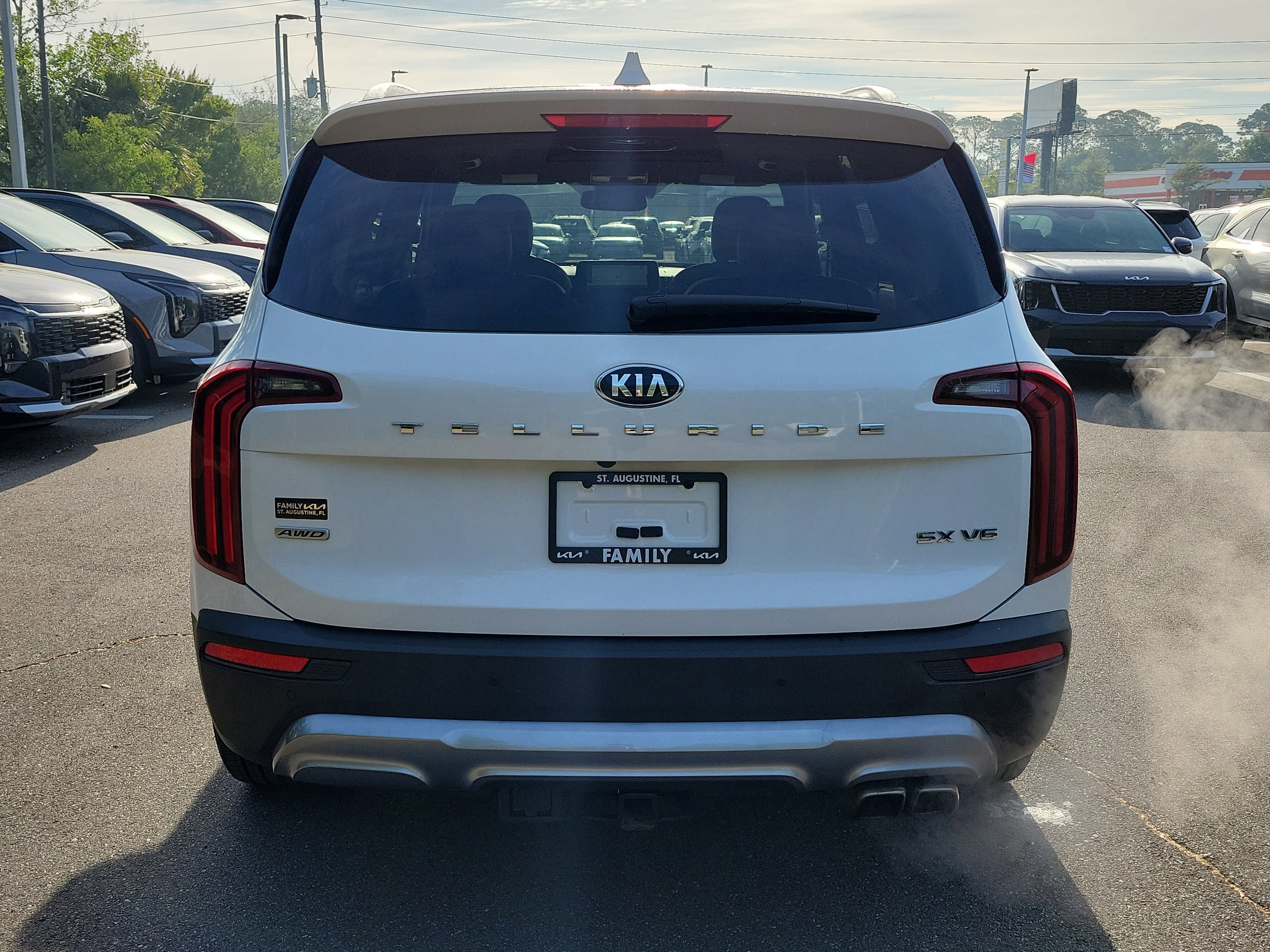 Used 2021 Kia Telluride SX w/ SX Prestige Package image 5