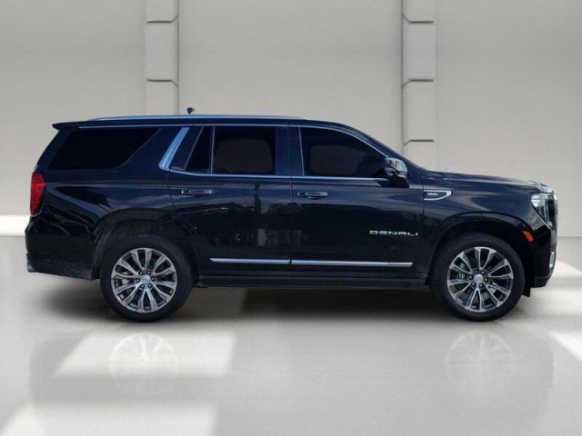 Used 2021 GMC Yukon Denali w/ Denali Premium Package RWD image 4