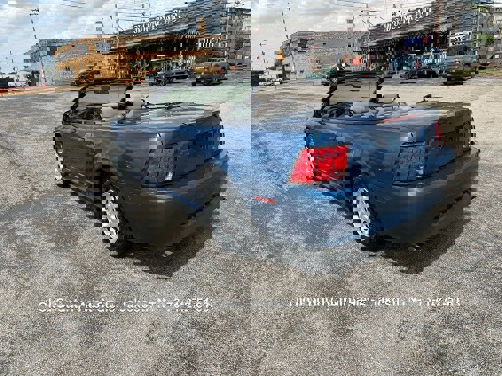 Used 2000 Ford Mustang Convertible RWD image 8
