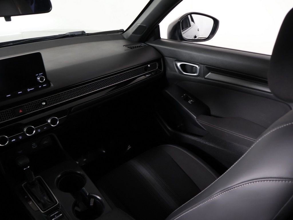 Used 2023 Honda Civic Sport image 32