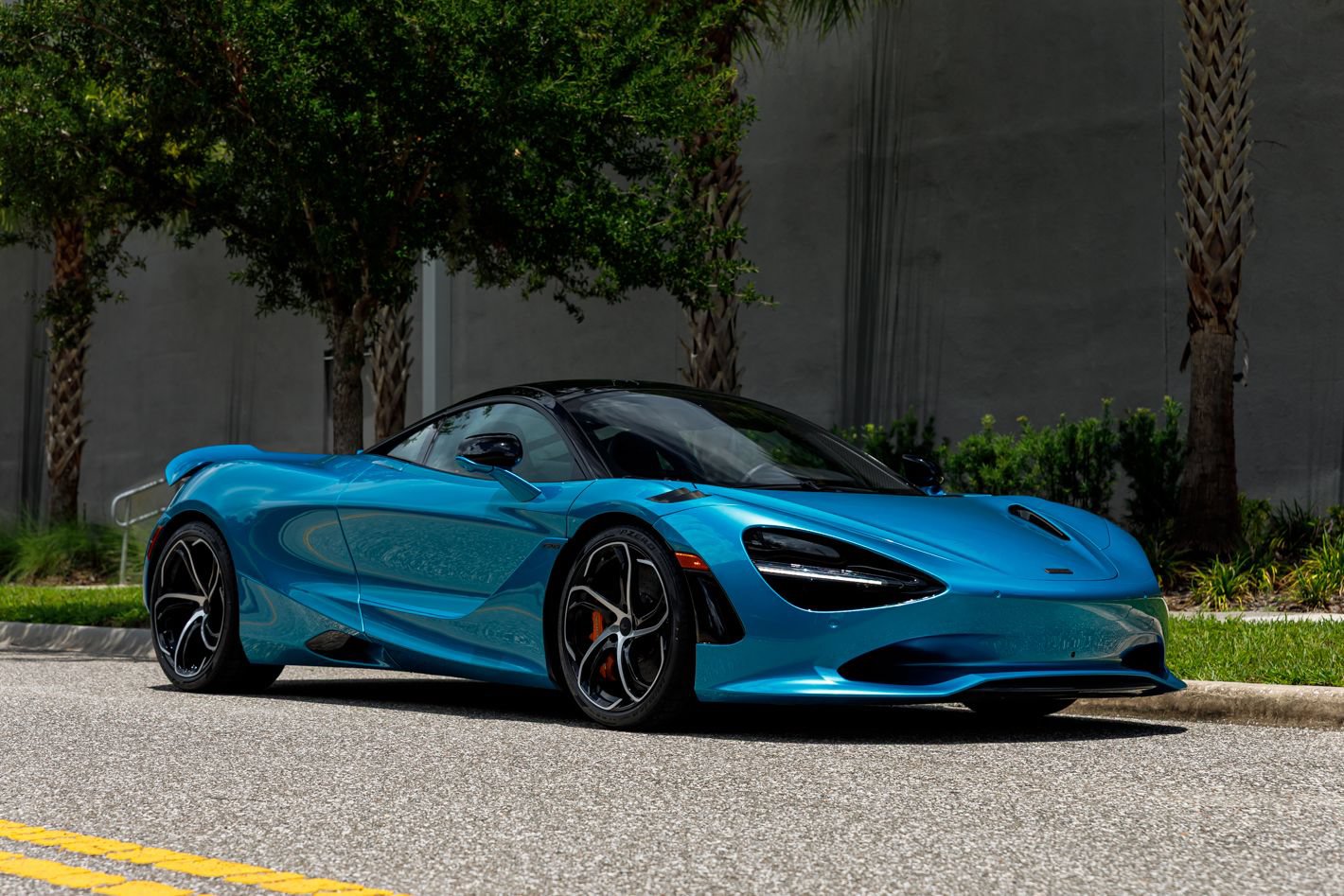 Used 2025 McLaren 750S RWD image 7