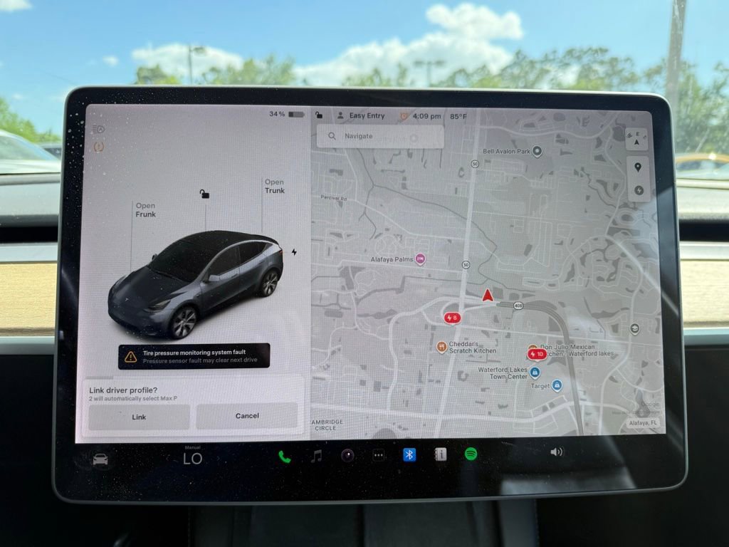 Used 2021 Tesla Model Y Long Range image 25