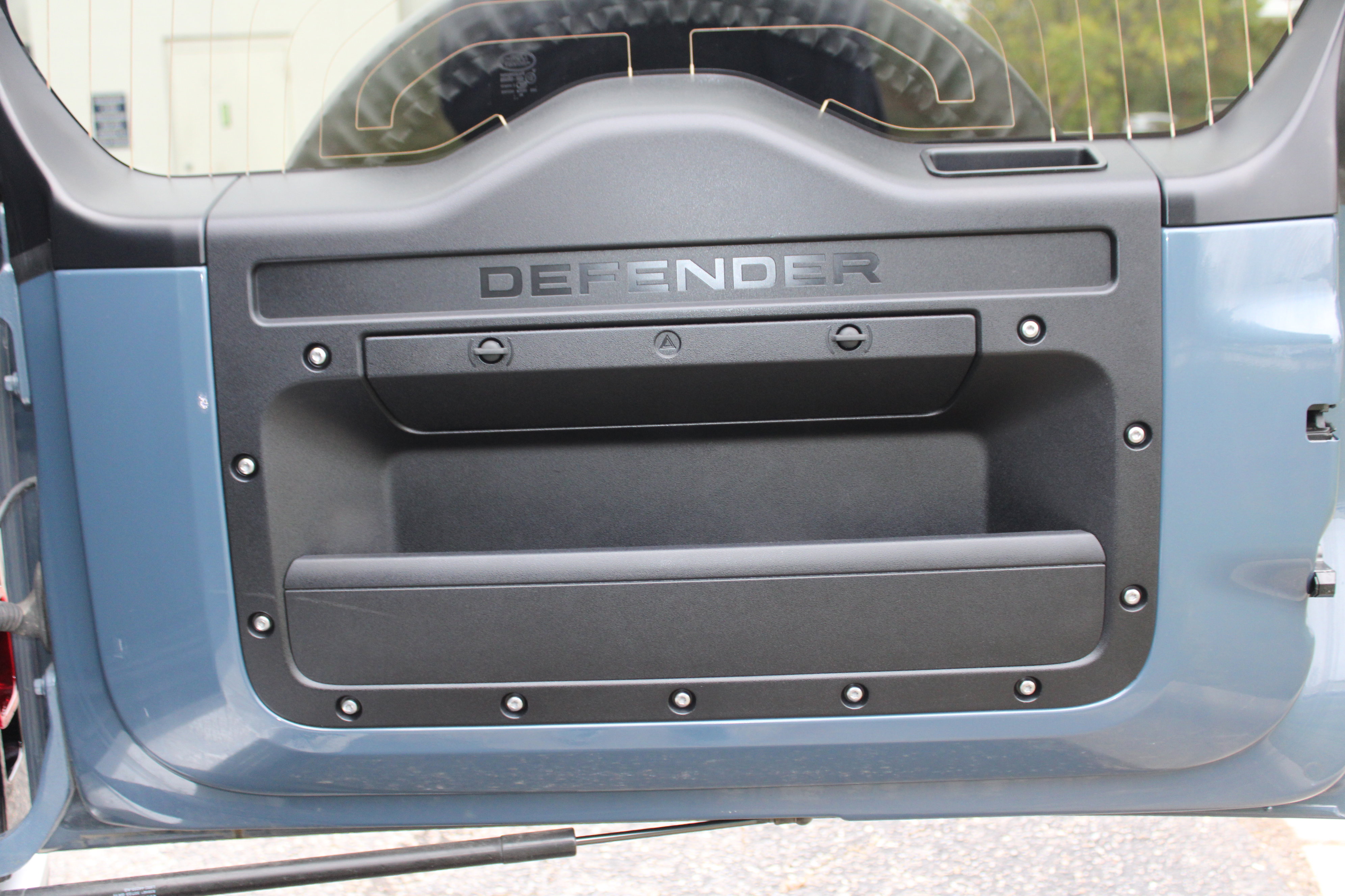 Used 2024 Land Rover Defender 110 S image 62