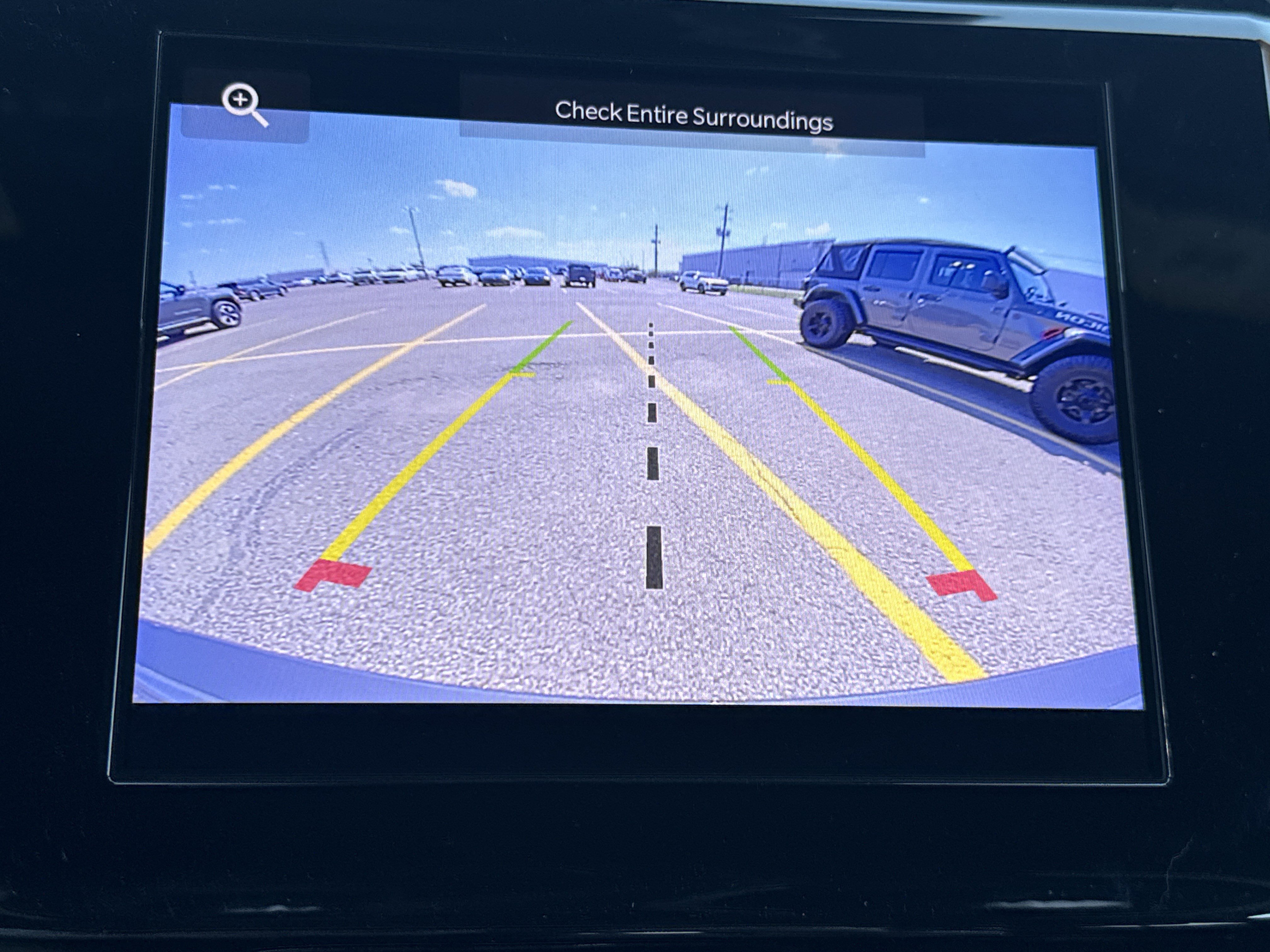 New 2025 Jeep Grand Cherokee Laredo w/ Luxury Tech Group I RWD image 13