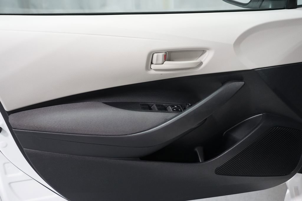 Certified 2024 Toyota Corolla LE w/ LE Convenience Package image 29