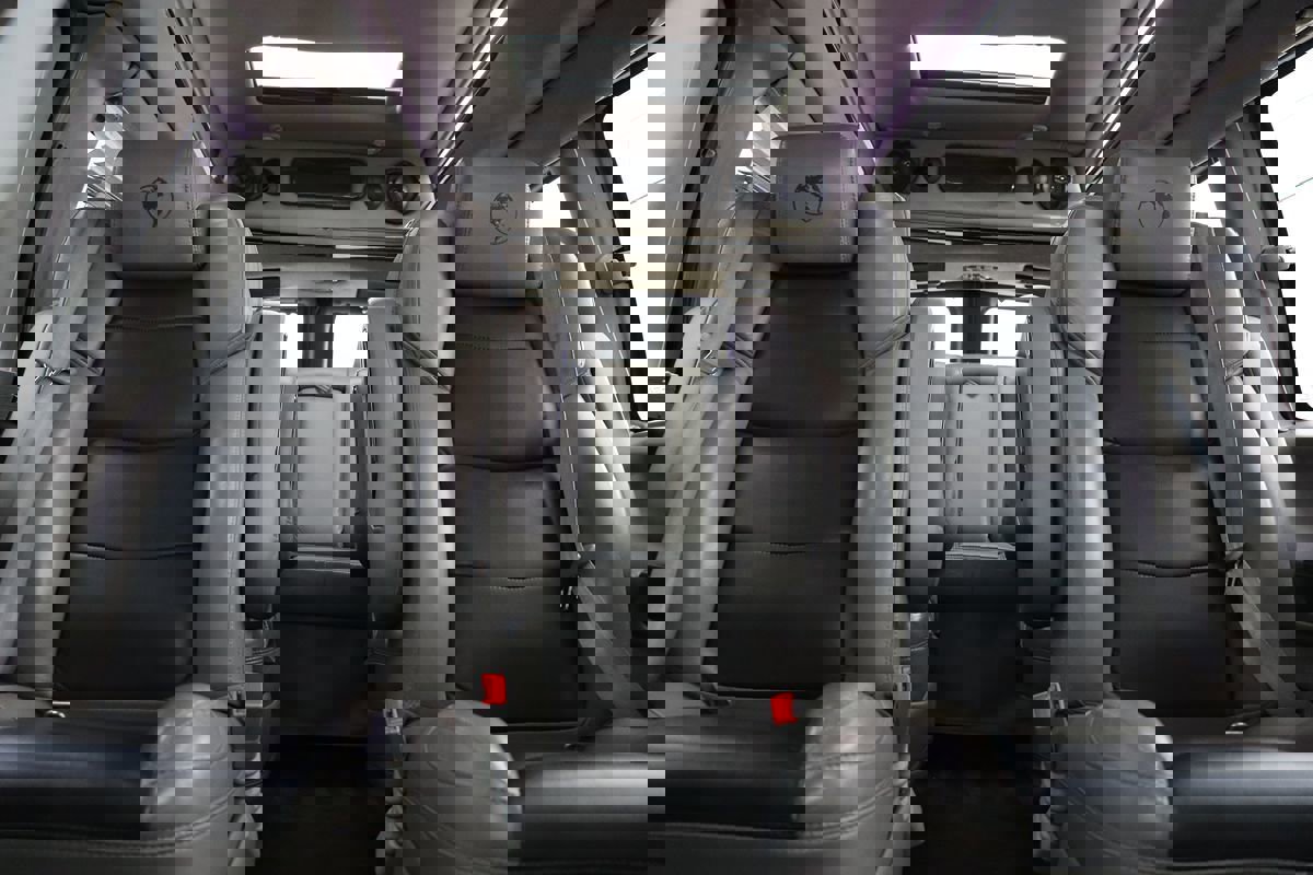 Used 2020 GMC Savana 2500 Extended w/ Enhanced Convenience Package image 43