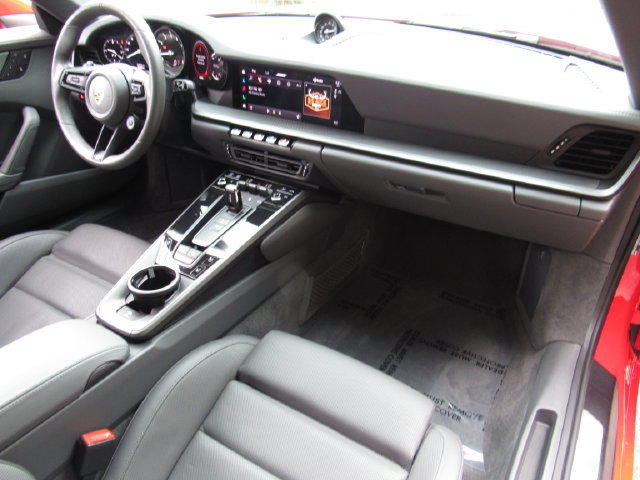 Certified 2024 Porsche 911 Carrera 4 AWD/4WD image 18