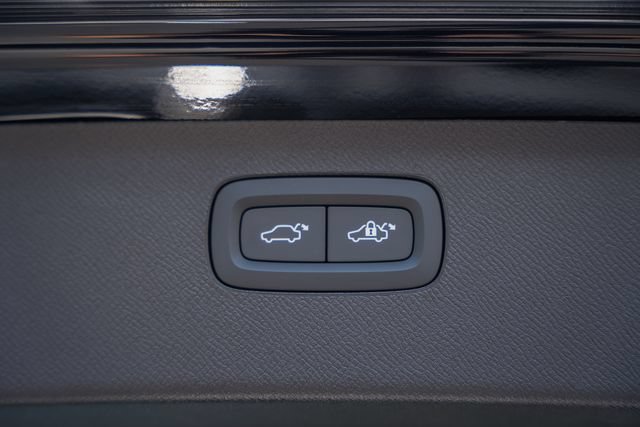 New 2026 Volvo XC90 T8 Ultra w/ Protection Package AWD/4WD image 14