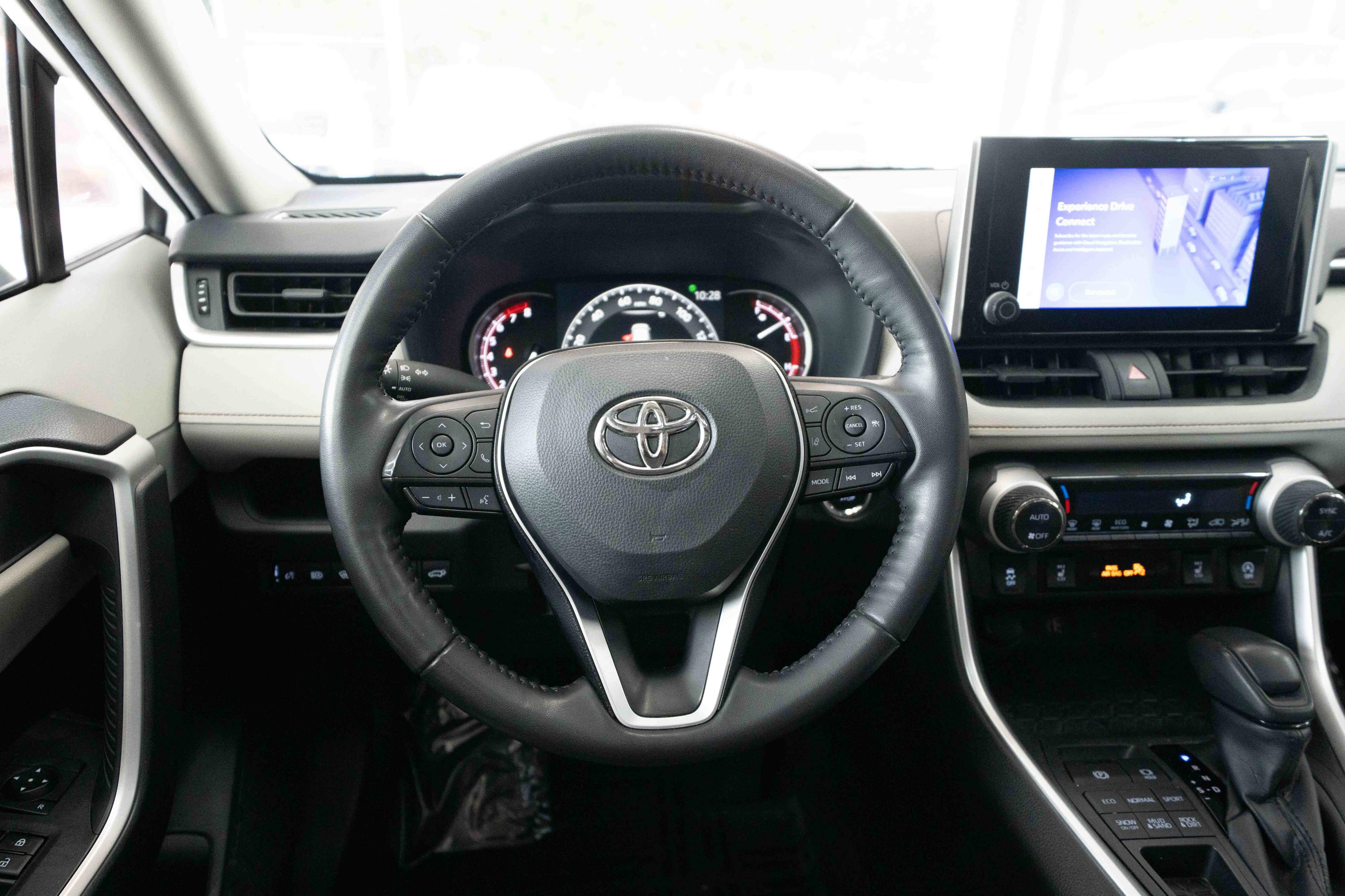 Used 2023 Toyota RAV4 XLE w/ Convenience Package AWD/4WD image 21