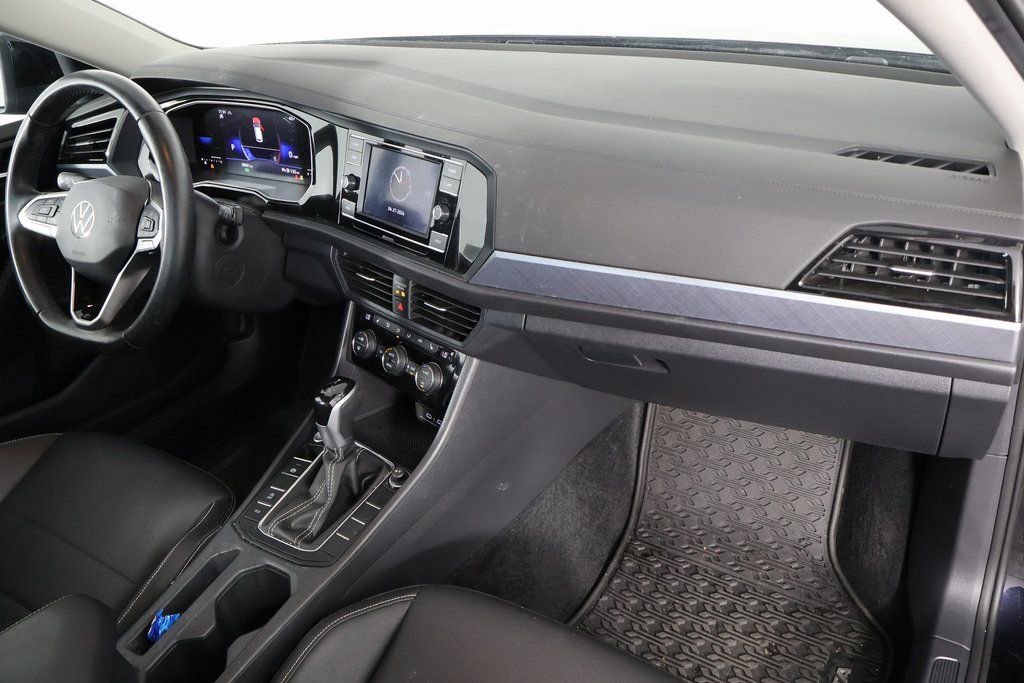Used 2024 Volkswagen Jetta SE FWD image 7