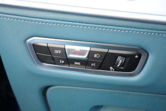 Used 2023 BMW XM AWD/4WD image 35