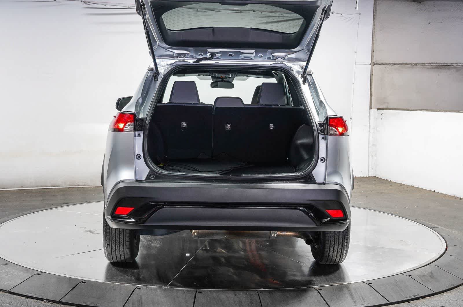 Certified 2025 Toyota Corolla Cross AWD Hybrid image 27