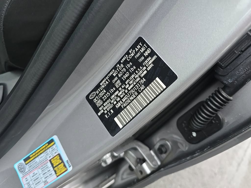 Certified 2025 Hyundai Elantra SEL image 35