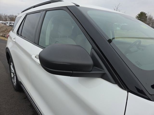 Certified 2023 Ford Explorer XLT w/ Equipment Group 202A image 6