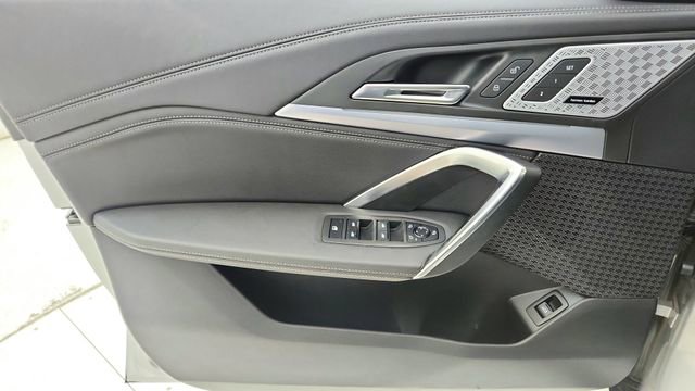 Used 2023 BMW X1 xDrive28i w/ Premium Package AWD/4WD image 34