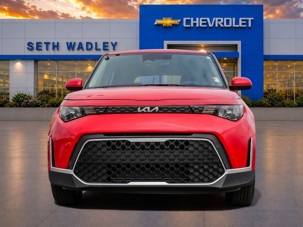 Used 2025 Kia Soul S FWD image 2