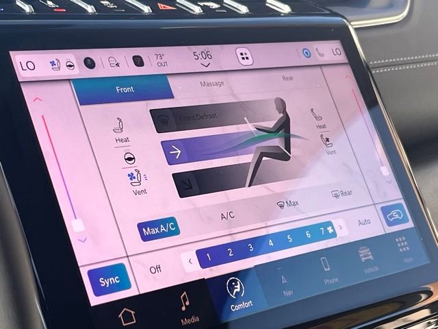 Used 2022 Jeep Grand Cherokee Overland w/ Advanced Protech Group III image 37