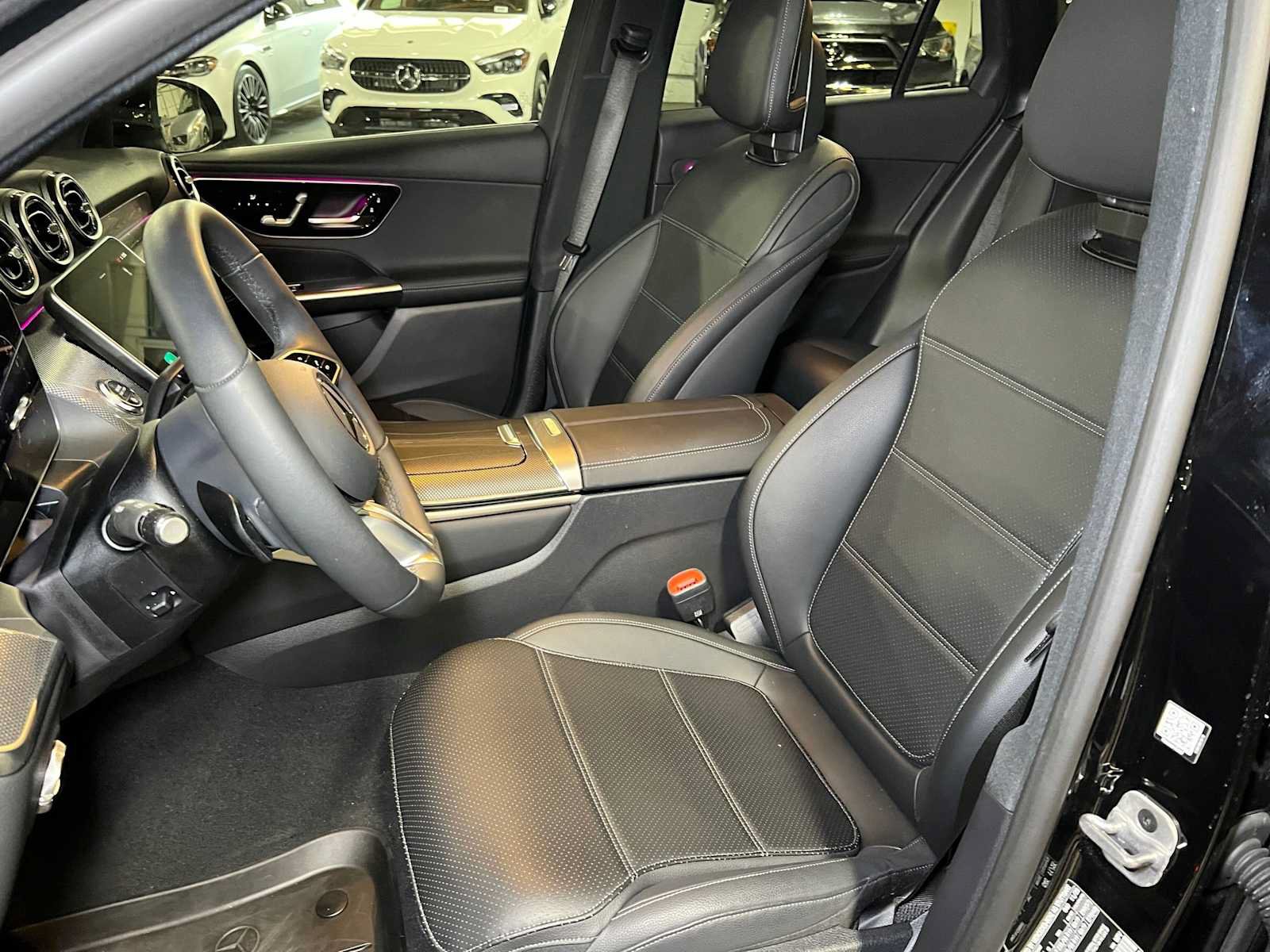 Used 2026 Mercedes-Benz GLC 300 4MATIC image 25
