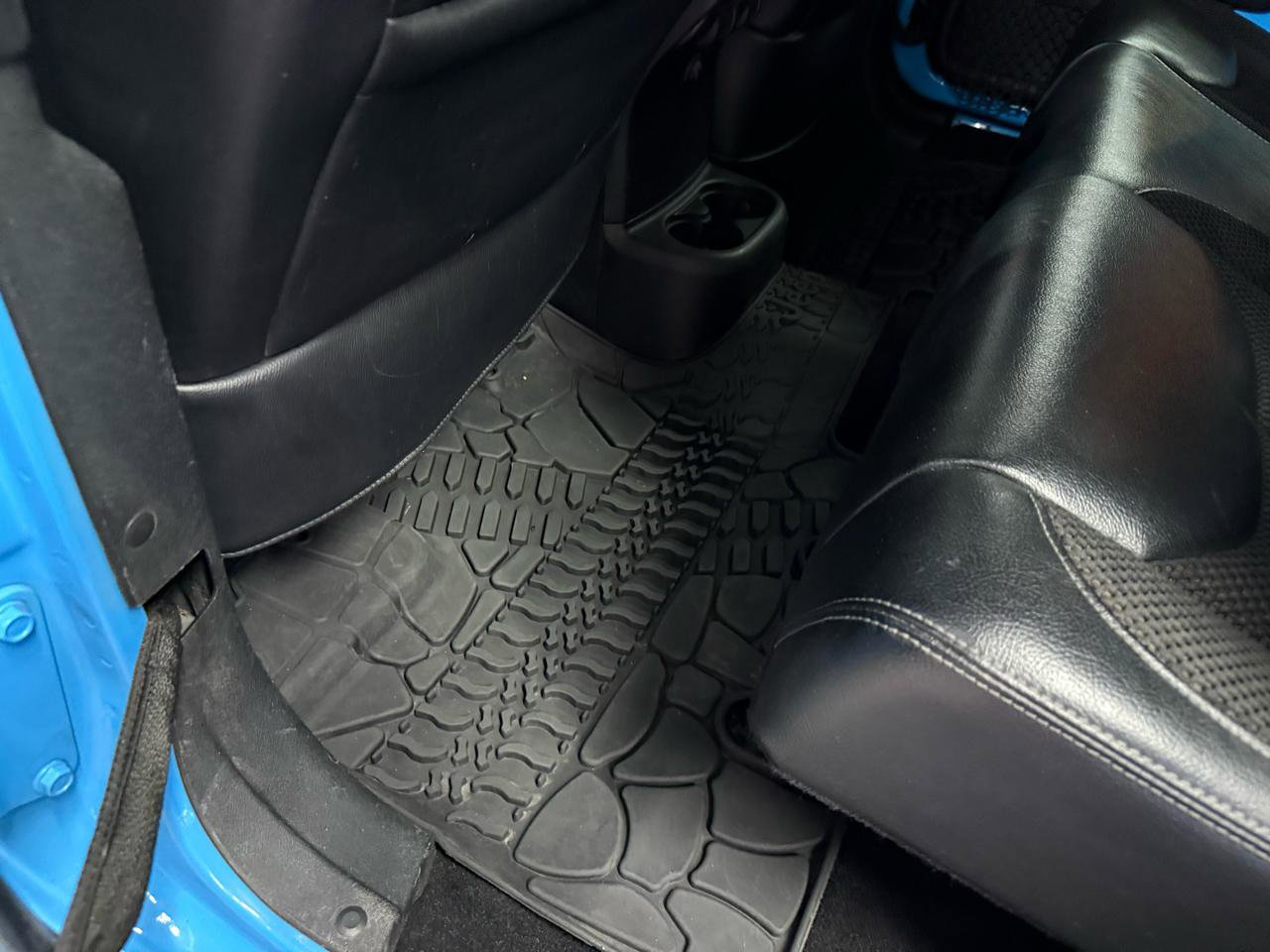 Used 2017 Jeep Wrangler Unlimited Sahara AWD/4WD image 21