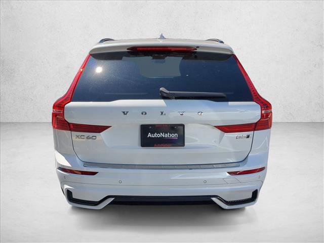 Certified 2023 Volvo XC60 B5 Ultimate w/ Climate Package image 7