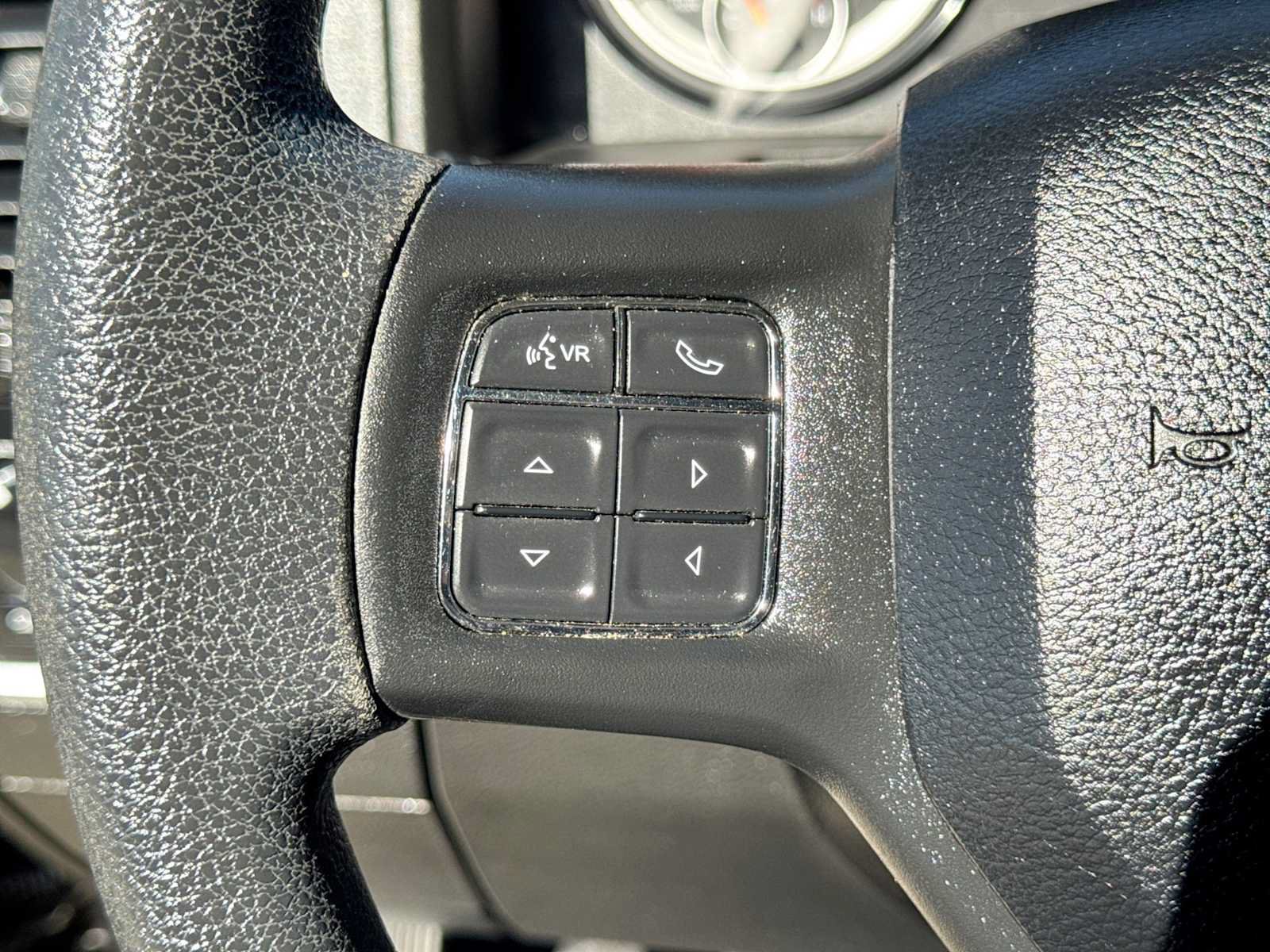Used 2019 RAM 1500 Classic SLT AWD/4WD image 23