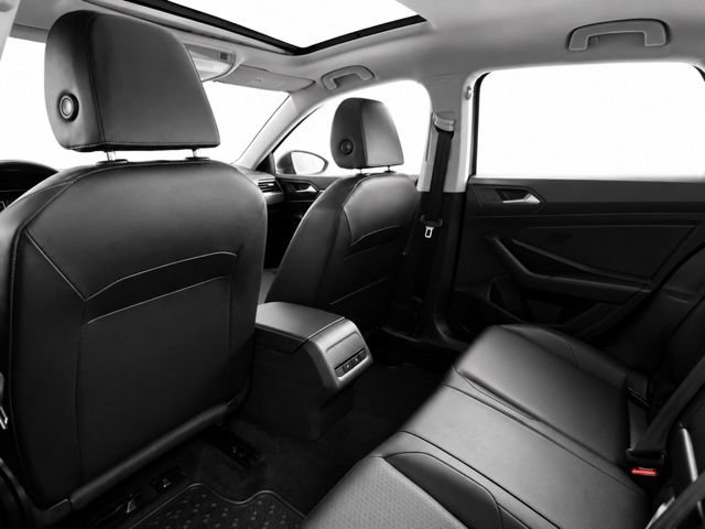 Used 2019 Volkswagen Jetta SE w/ Cold Weather Package FWD image 19