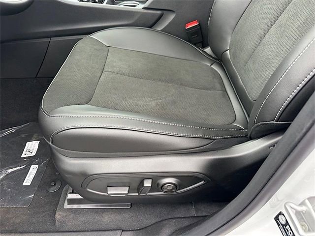 New 2025 Jeep Grand Cherokee L Altitude image 12