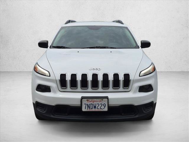 Used 2015 Jeep Cherokee Sport w/ Sport Appearance Group FWD video 2