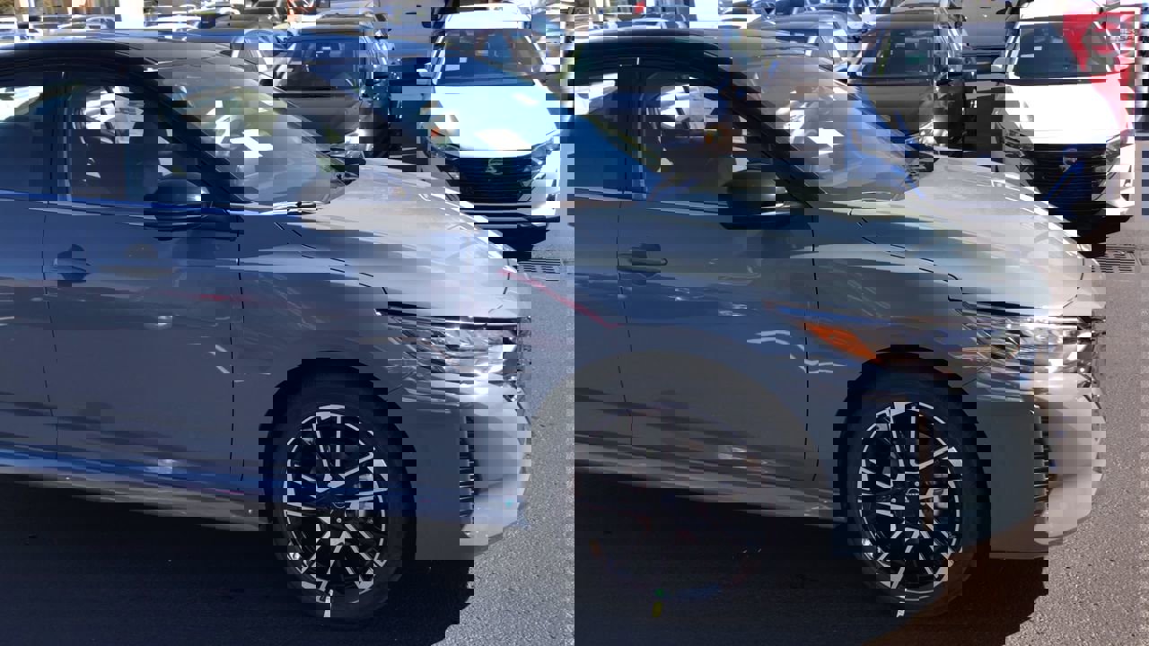 New 2025 Nissan Sentra SR w/ SR Premium Package image 2