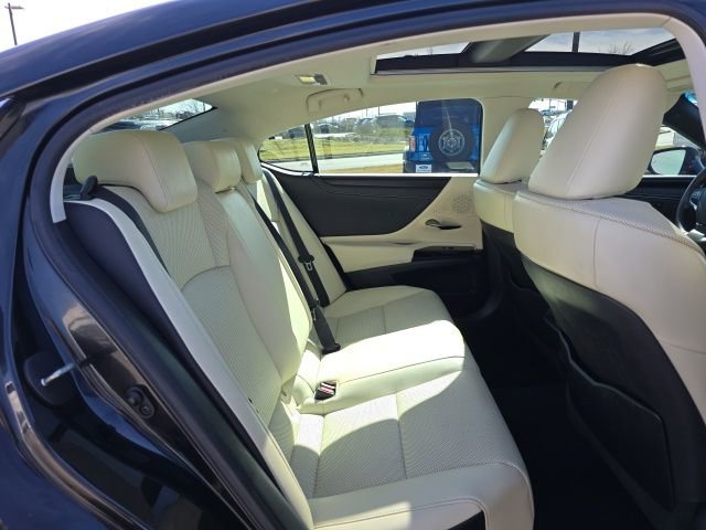 Used 2022 Lexus ES 350 w/ Premium Package image 19
