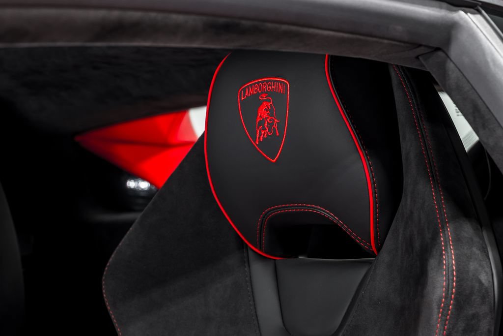 Used 2023 Lamborghini Huracan Tecnica RWD image 20