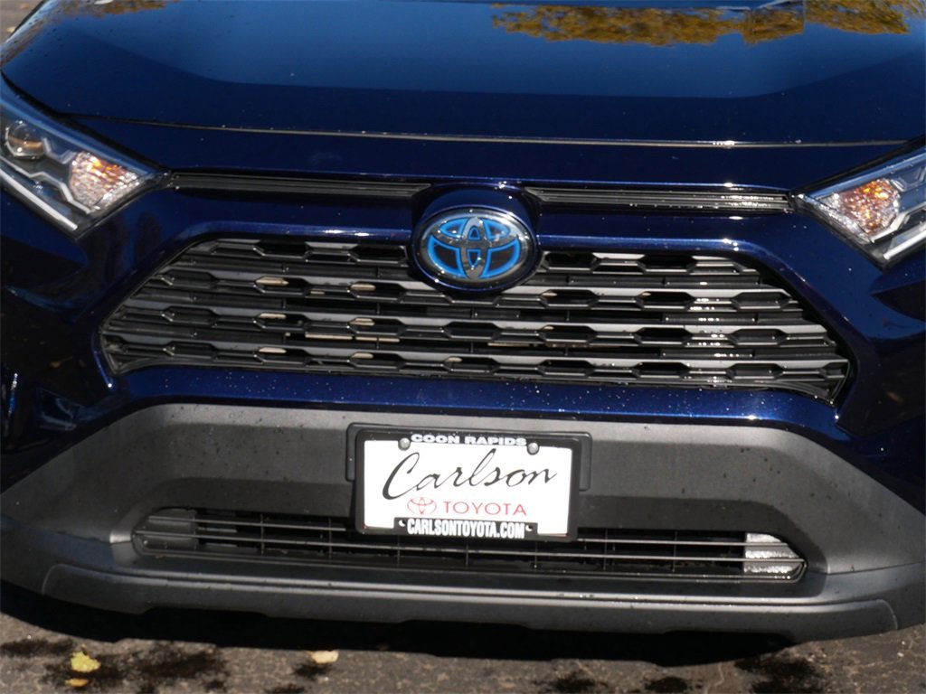 Used 2020 Toyota RAV4 XLE image 9