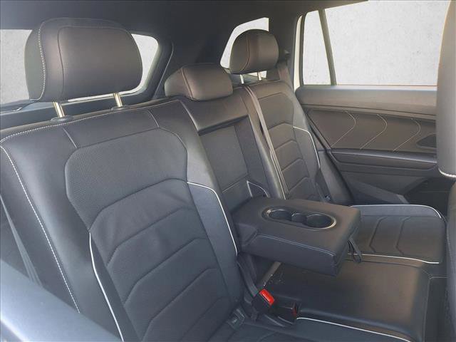 Used 2024 Volkswagen Tiguan SEL R-Line image 15