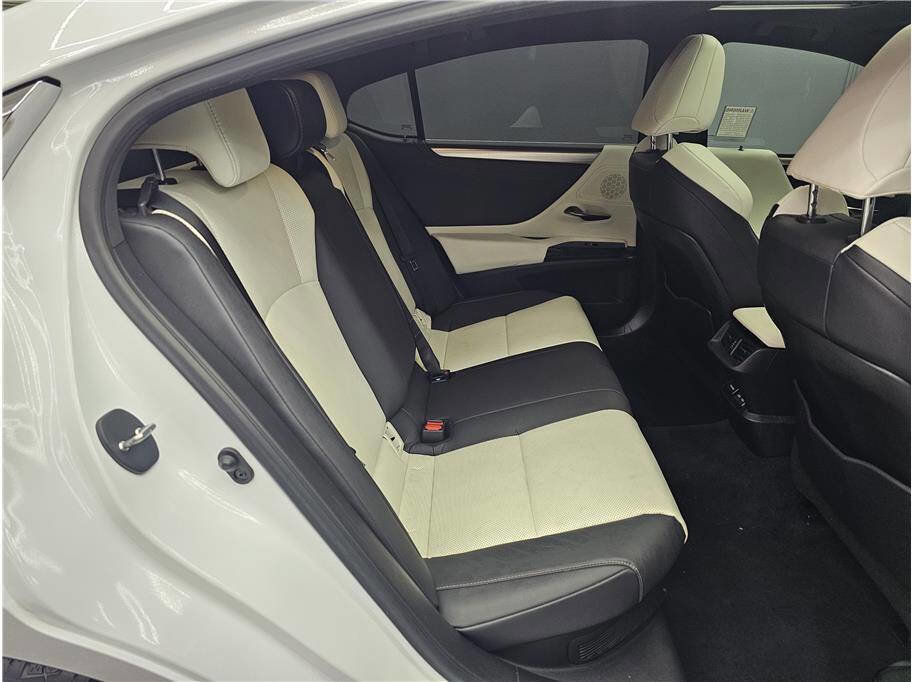 Used 2023 Lexus ES 300h F Sport w/ Accessory Package (Z2) FWD image 13