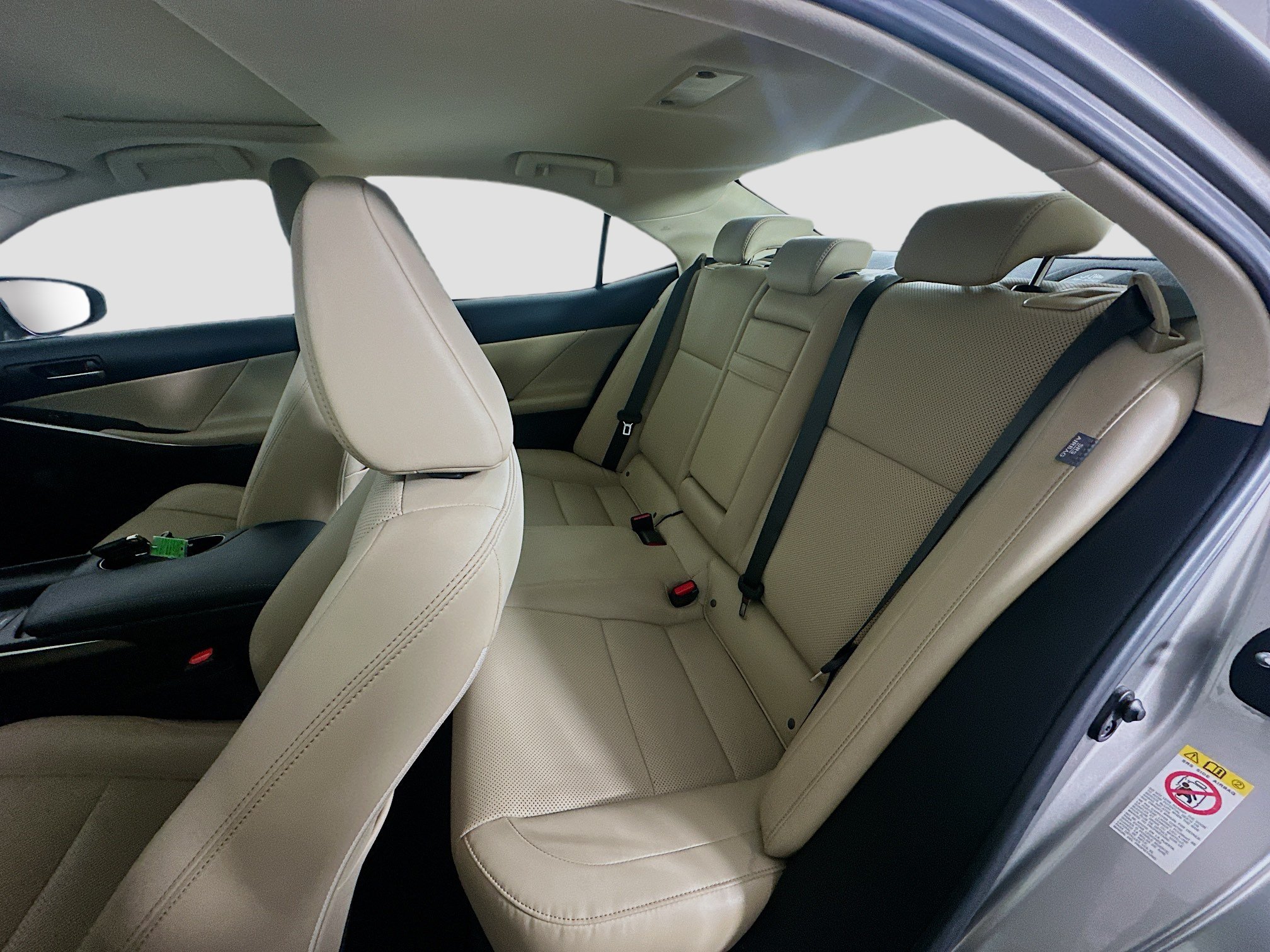 Used 2017 Lexus IS 200t RWD image 27
