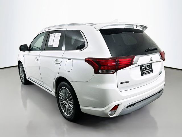 Used 2019 Mitsubishi Outlander 4WD Plug-In Hybrid image 5