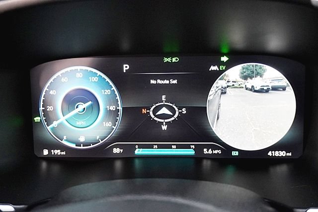 Used 2021 Hyundai Santa Fe Limited AWD/4WD image 36