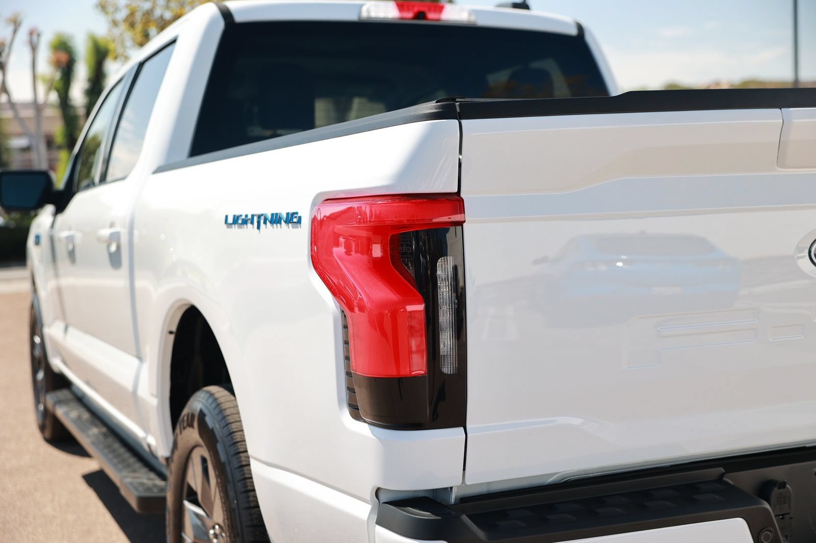 Used 2024 Ford F150 Lightning Flash AWD/4WD image 16