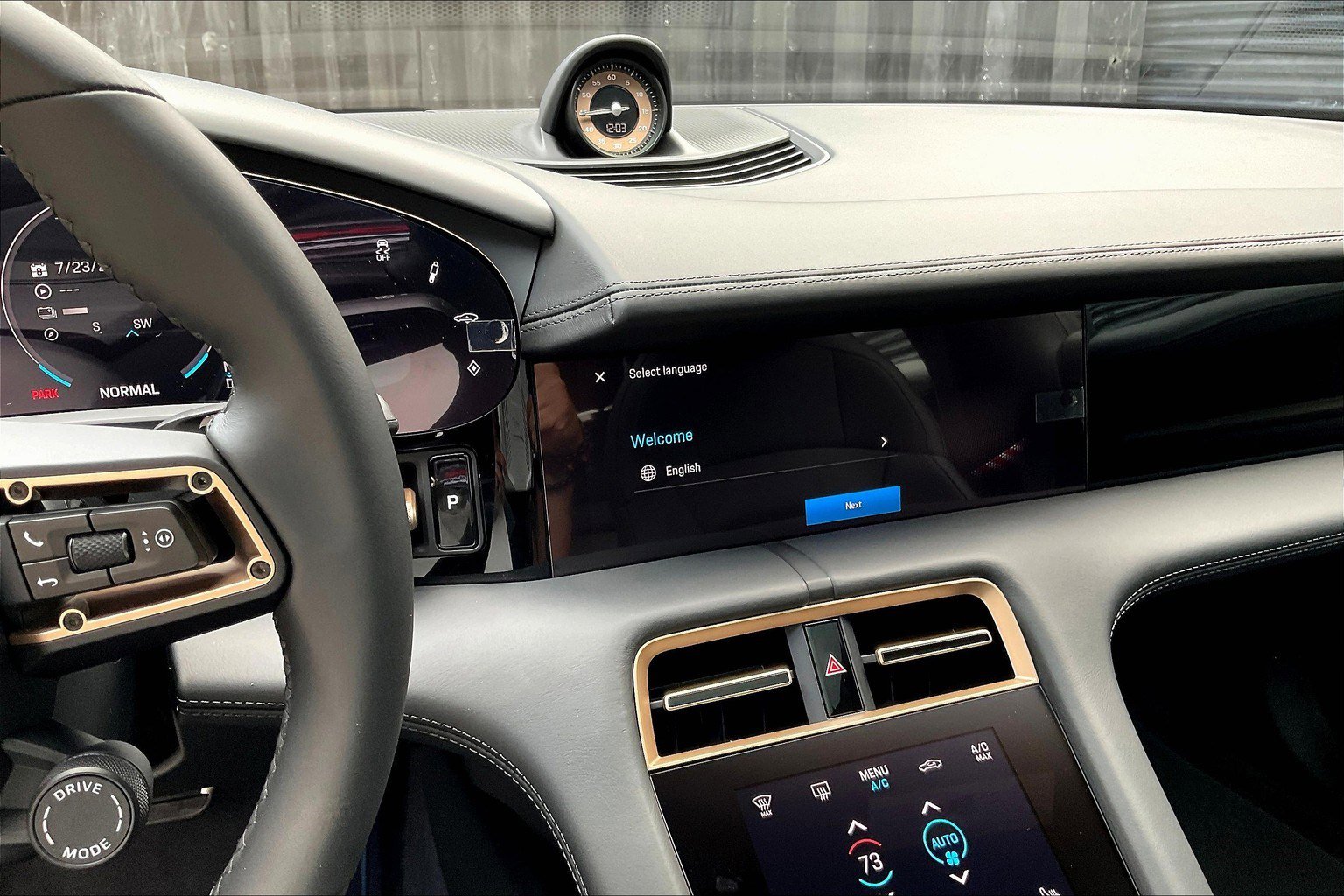 New 2025 Porsche Taycan image 9